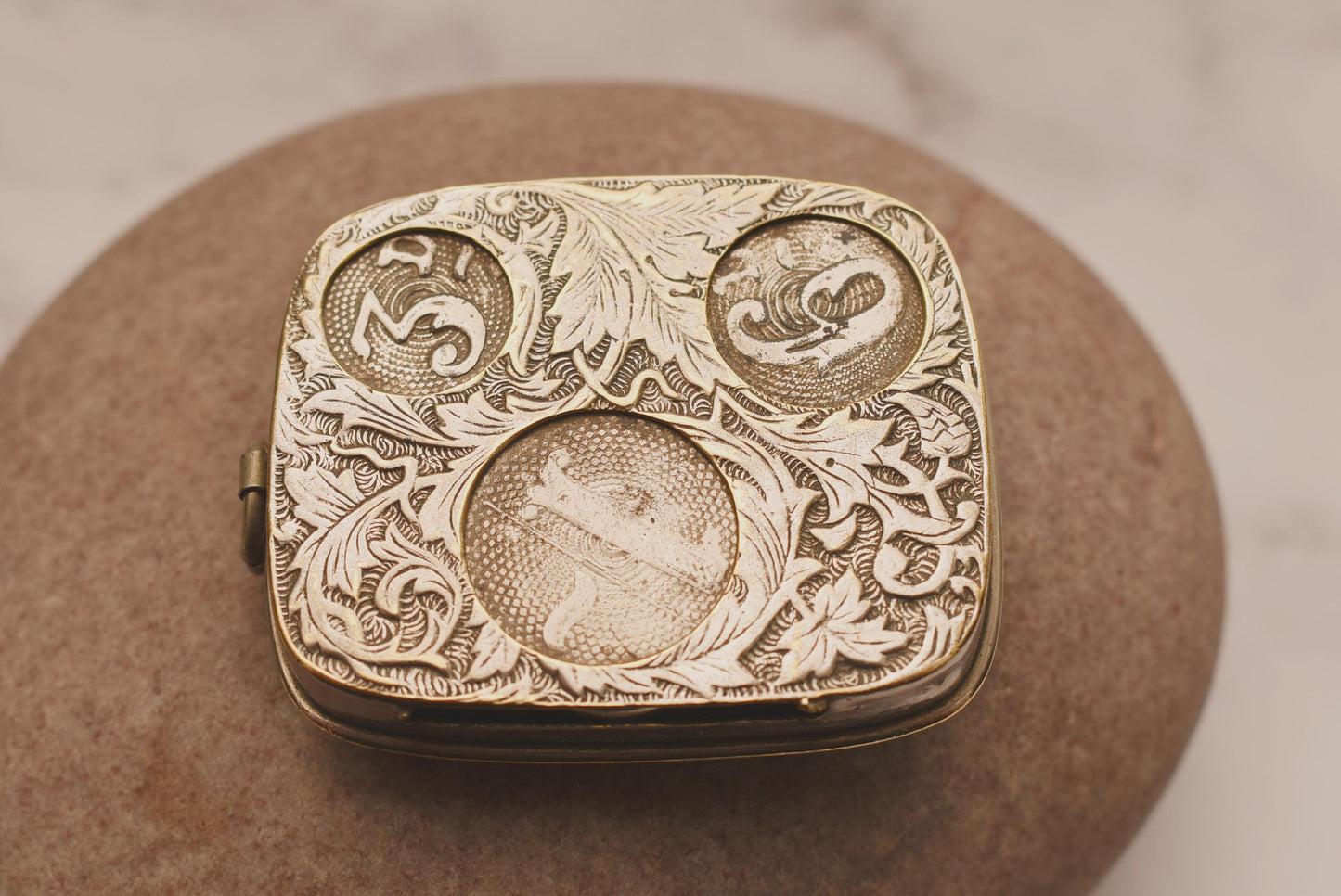 Antique Coin Sovereign - Beautiful Victorian Fob Chatelaine Spring Loaded Double Sided Store