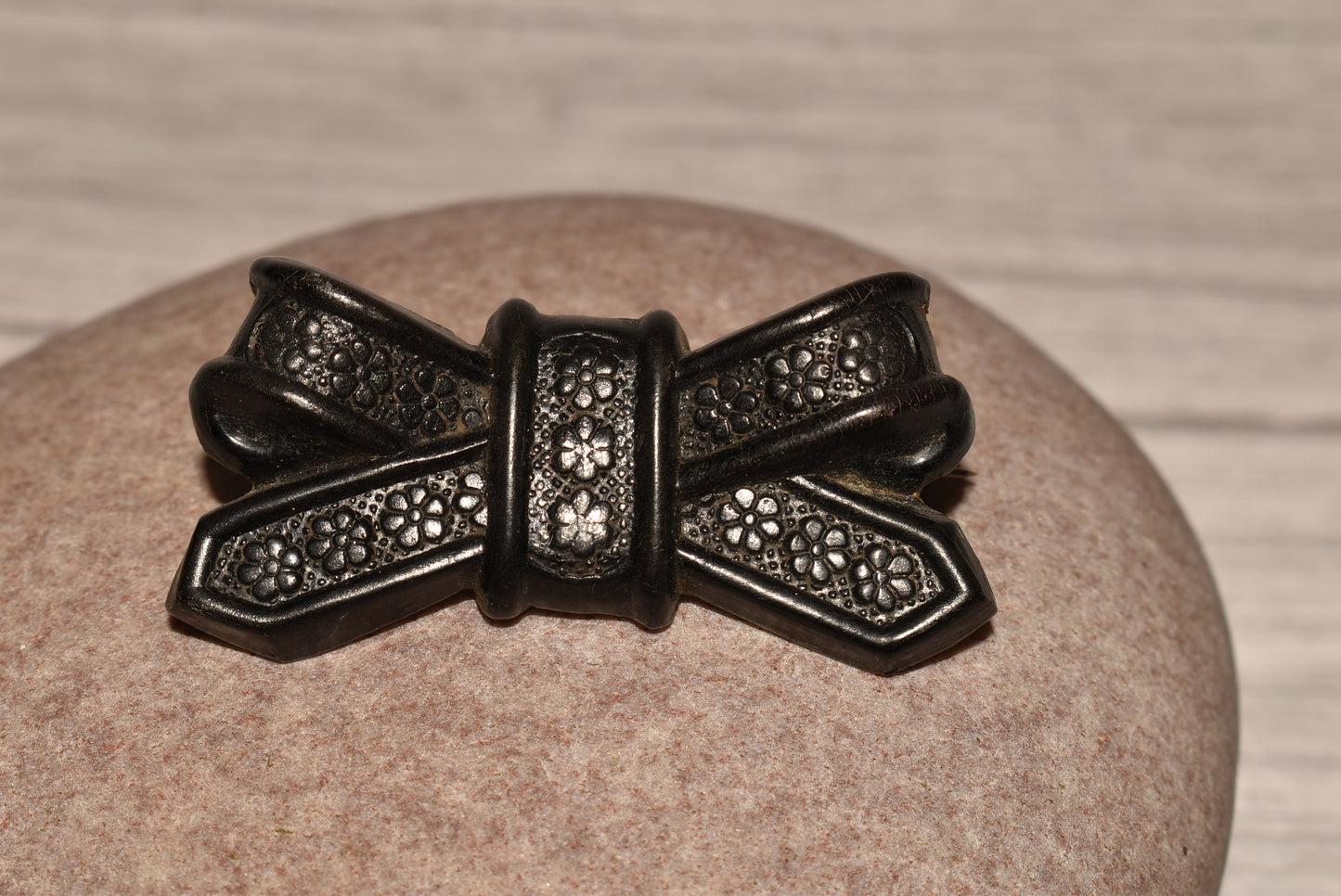 Antique Bog Oak Brooch - Gorgeous Carved Bow Dated 16 May 1880
