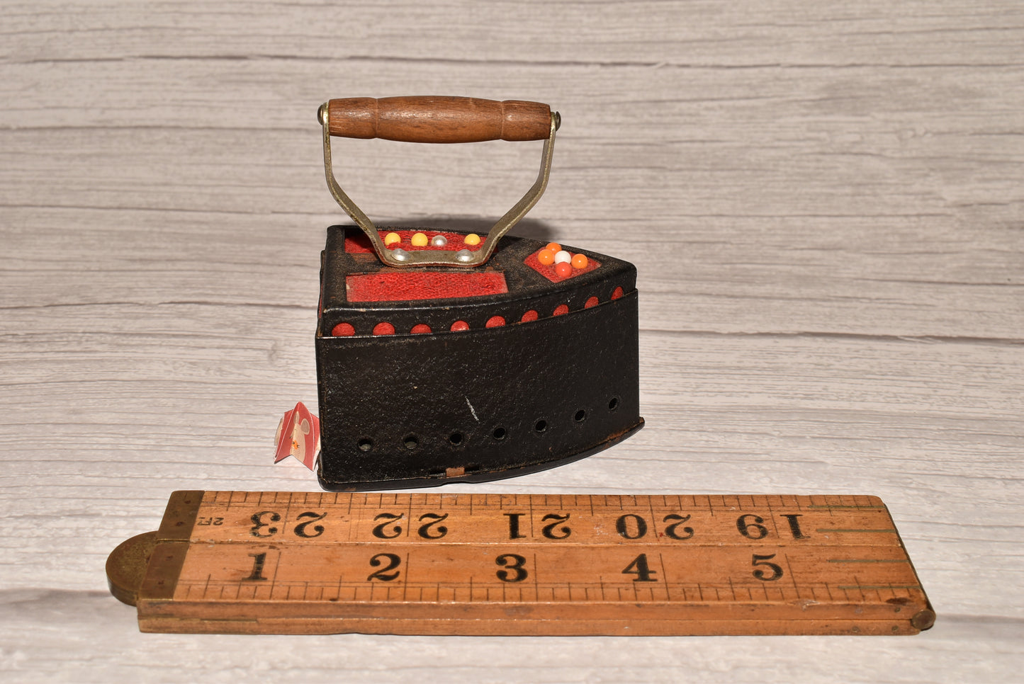 Novelty Tape Measure - Charming Antique Iron Sewing Measure Pin Cushion