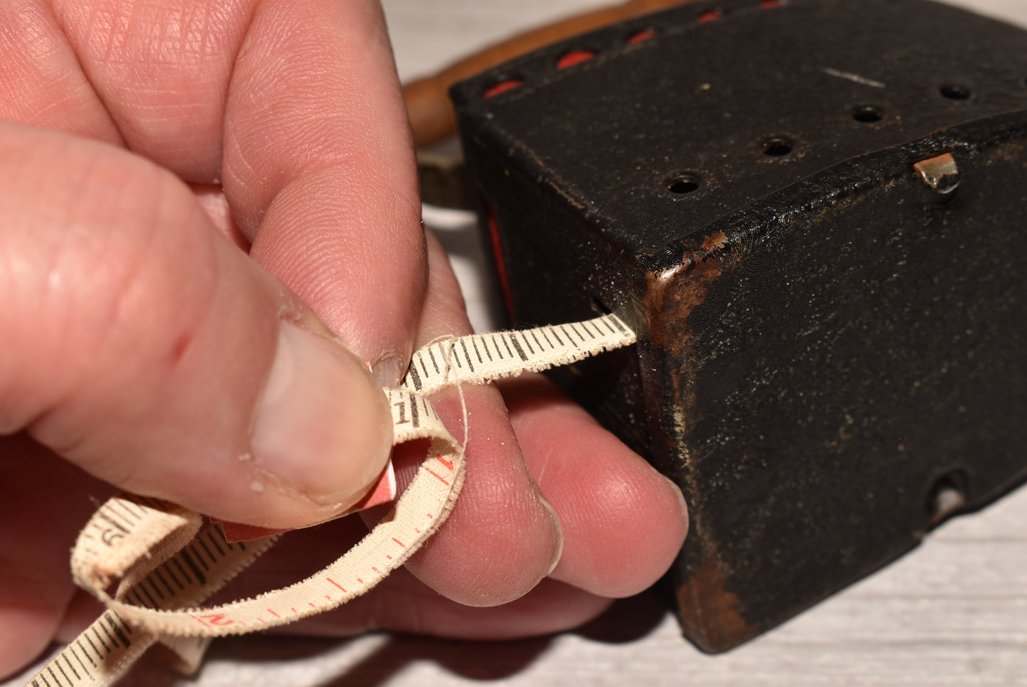 Novelty Tape Measure - Charming Antique Iron Sewing Measure Pin Cushion