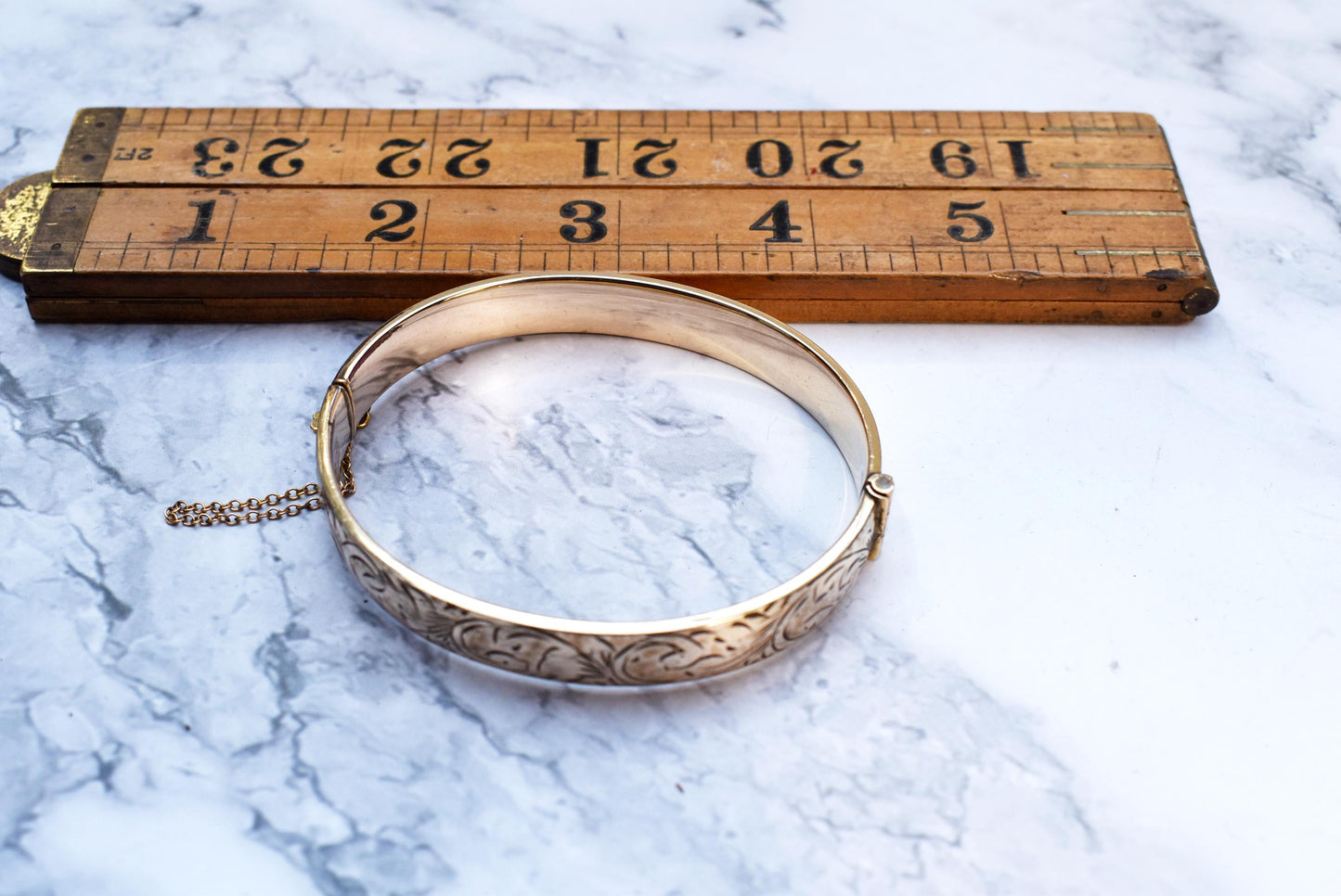 9 Ct Gold 1/5 Metal Core Bangle - Beautiful Engraved Vintage Bracelet with Safety Chain
