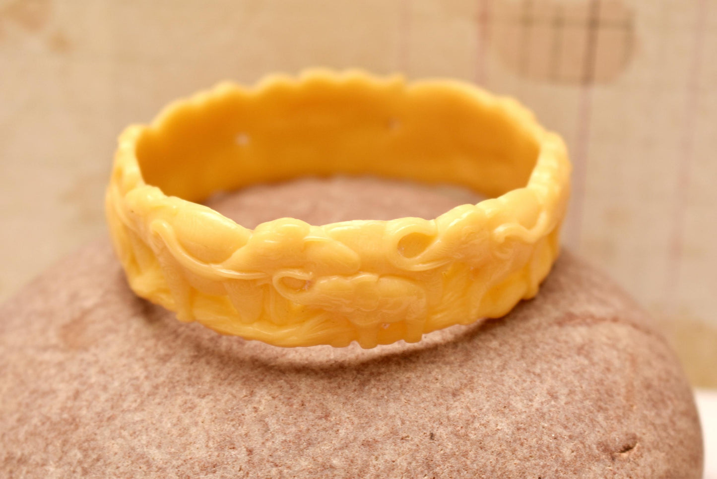 Art Deco Celluloid Bangle - Beautiful Elephant Parade Japanese Antique