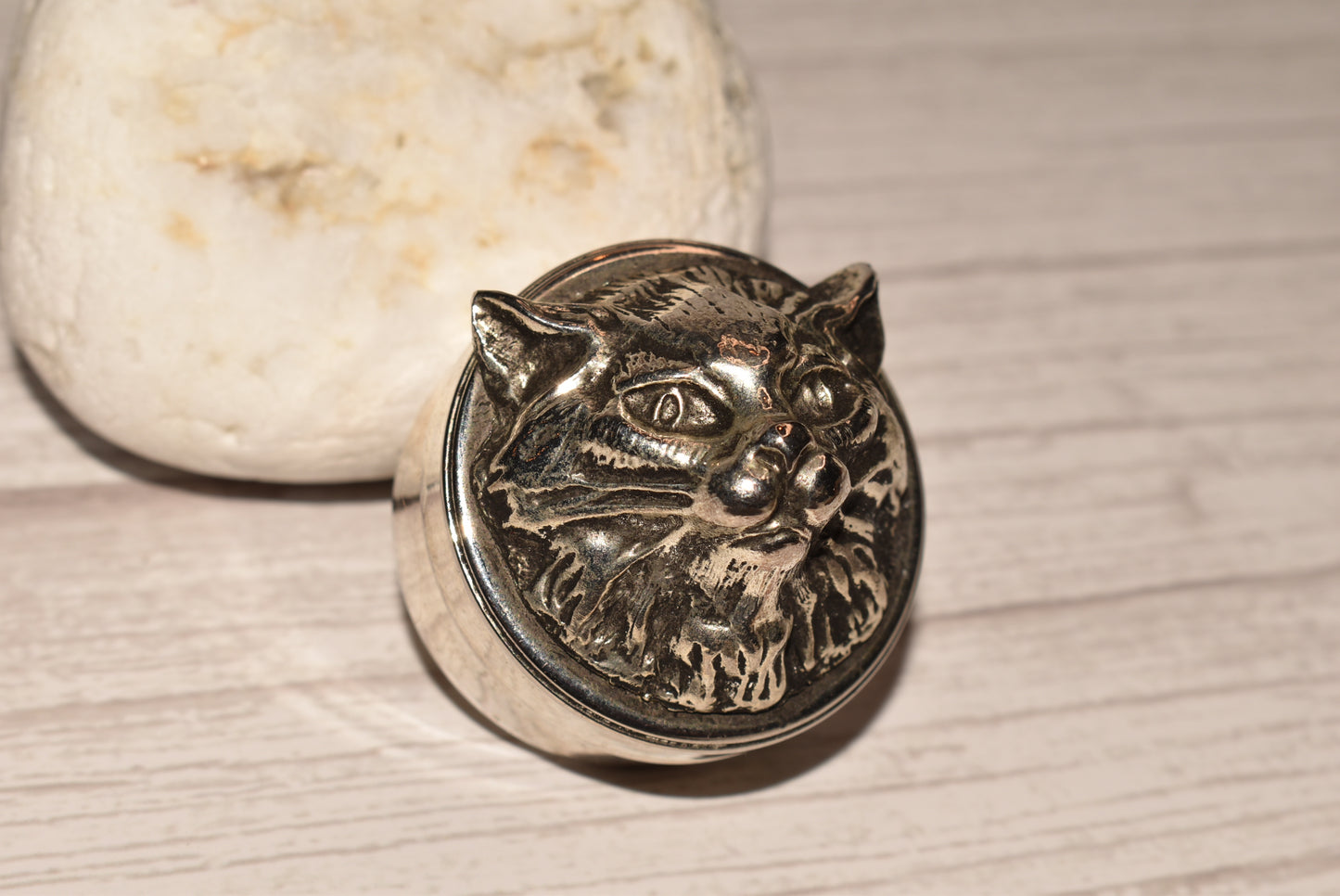 Vintage Cat Patch Box - Charming Mirrored Interior Cat Face Pill/Stash Pot