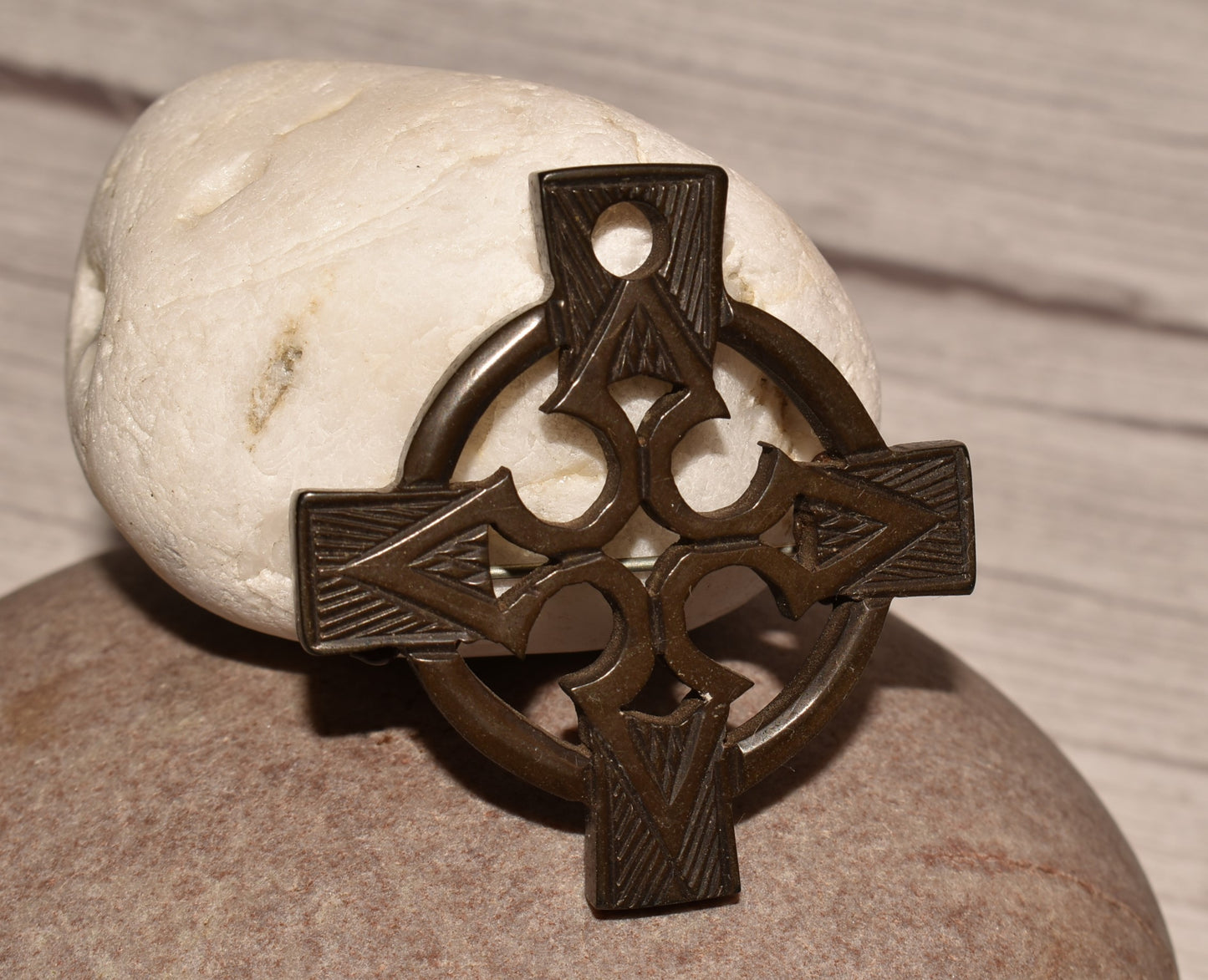 Victorian Bog Oak Brooch - Beautiful Carved Celtic Cross Antique Decorative Brooch/Pendant