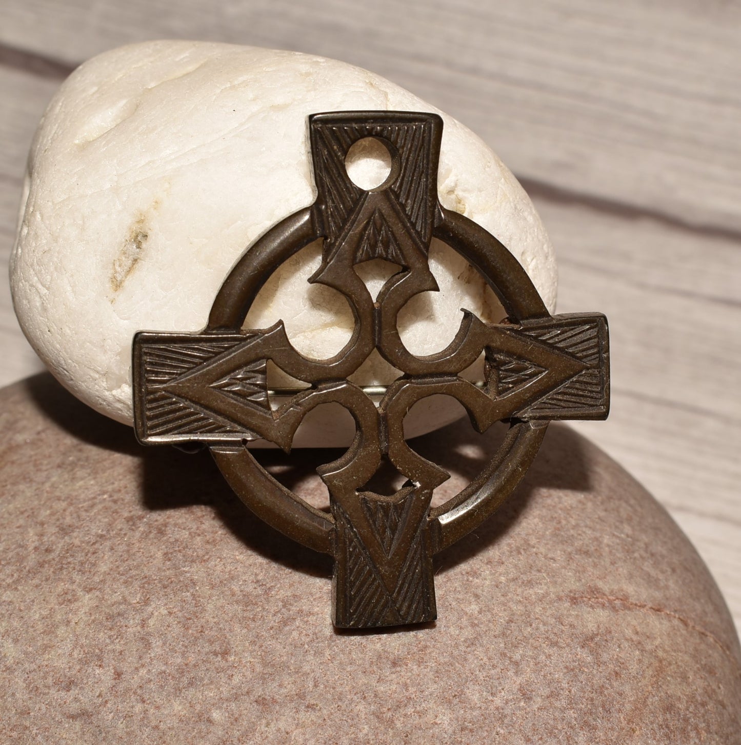 Victorian Bog Oak Brooch - Beautiful Carved Celtic Cross Antique Decorative Brooch/Pendant