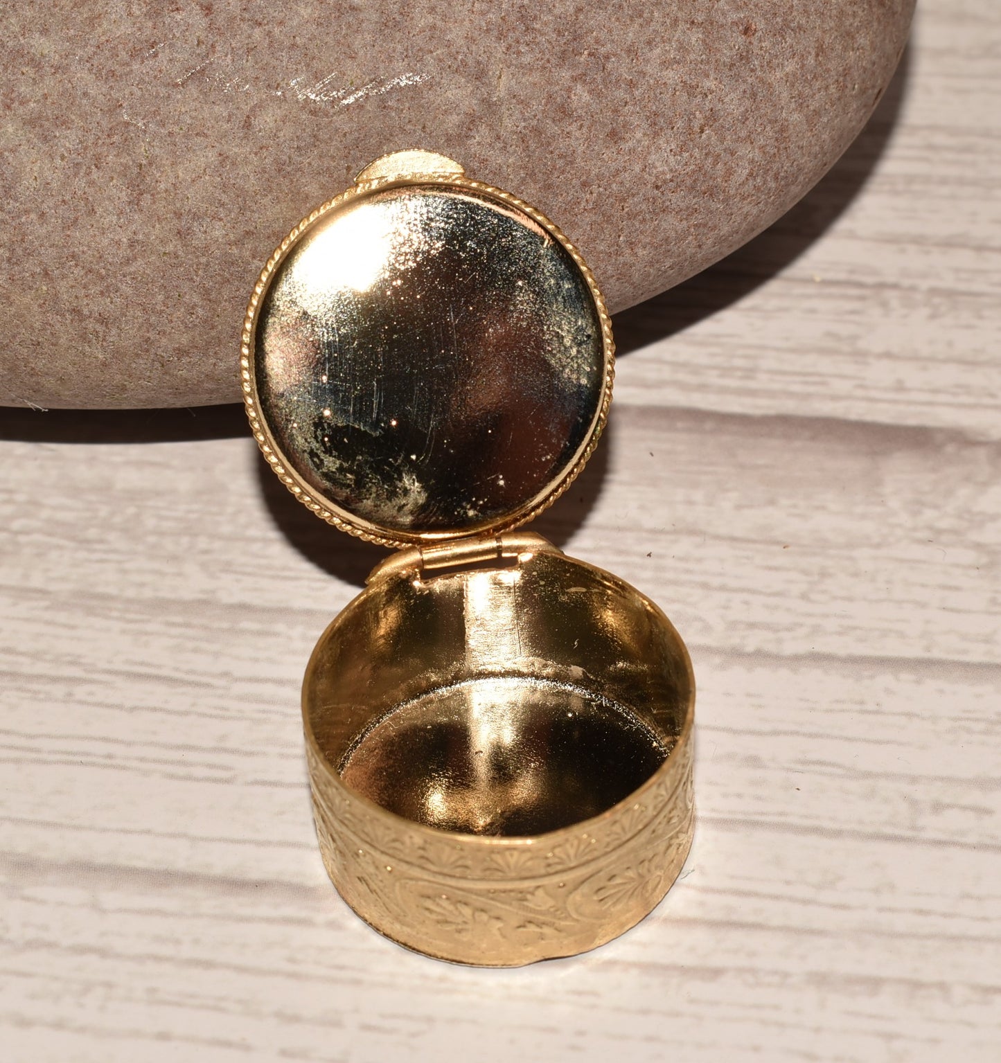 Vintage Micro Mosaic Box - Gorgeous Inlaid Brass Stash/Pill Box