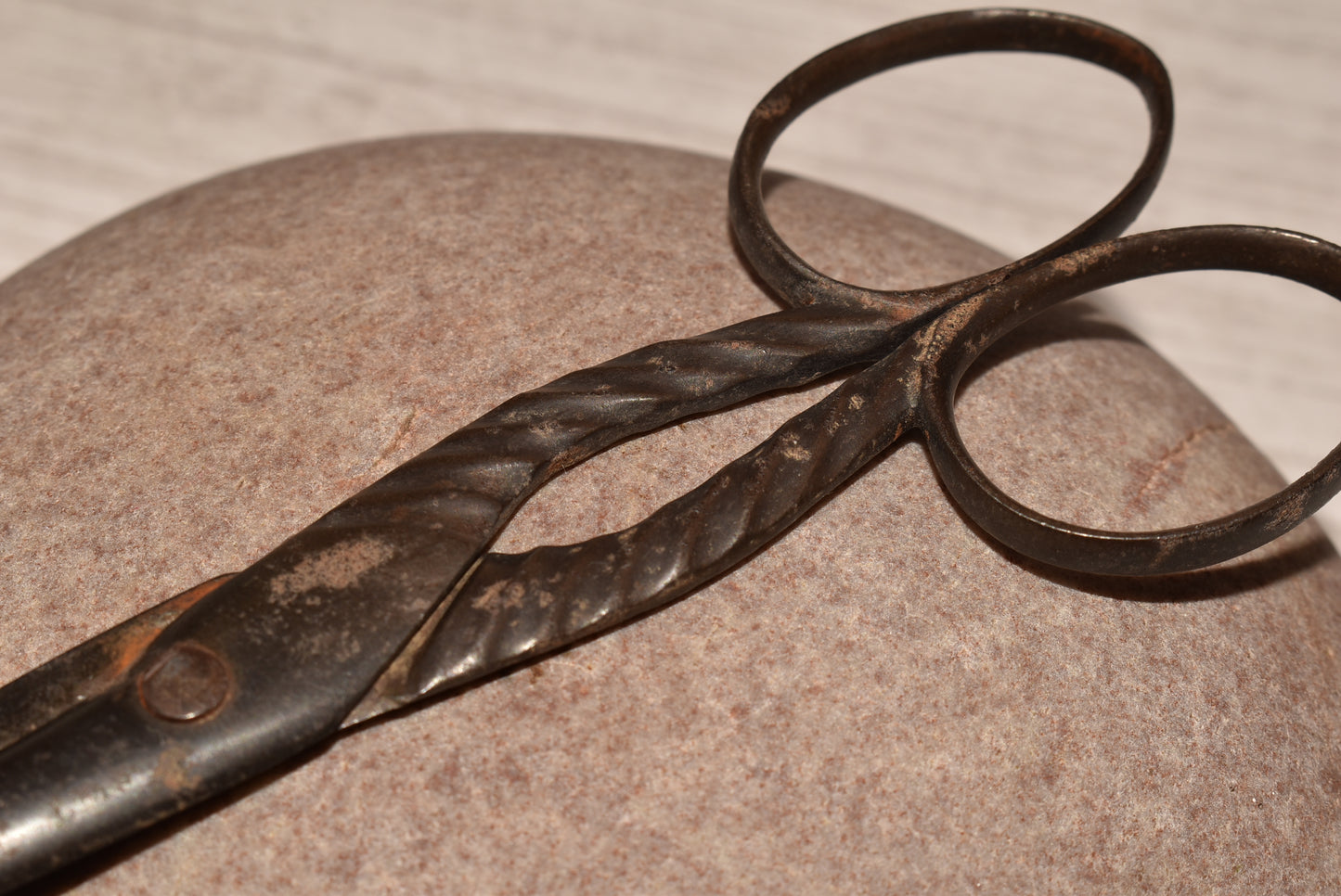 Victorian Sewing Scissors - Gorgeous Large Decorative