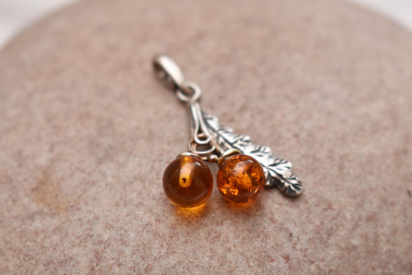 Silver Amber Pendant Necklace - Gorgeous Leaf and Berries