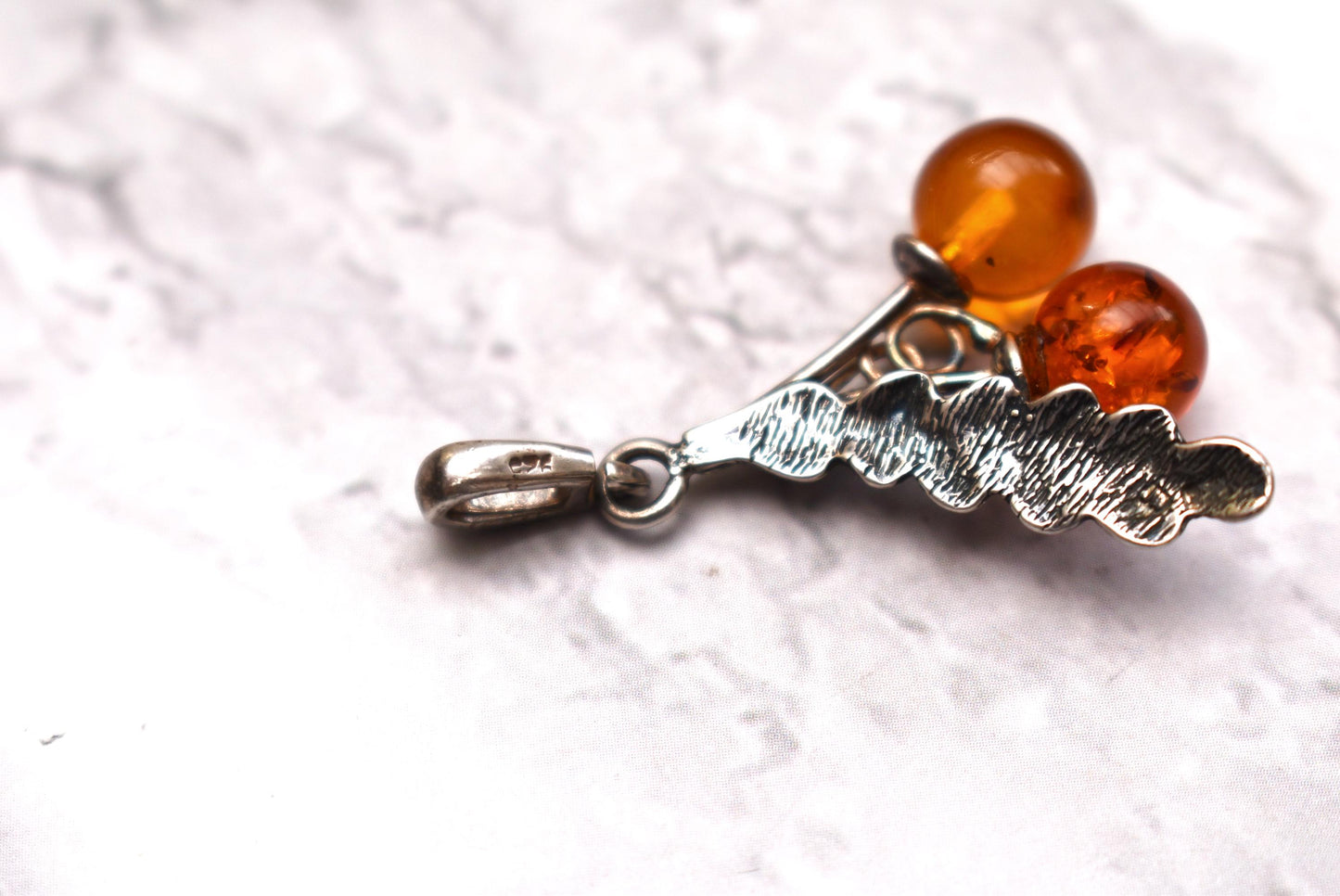 Silver Amber Pendant Necklace - Gorgeous Leaf and Berries