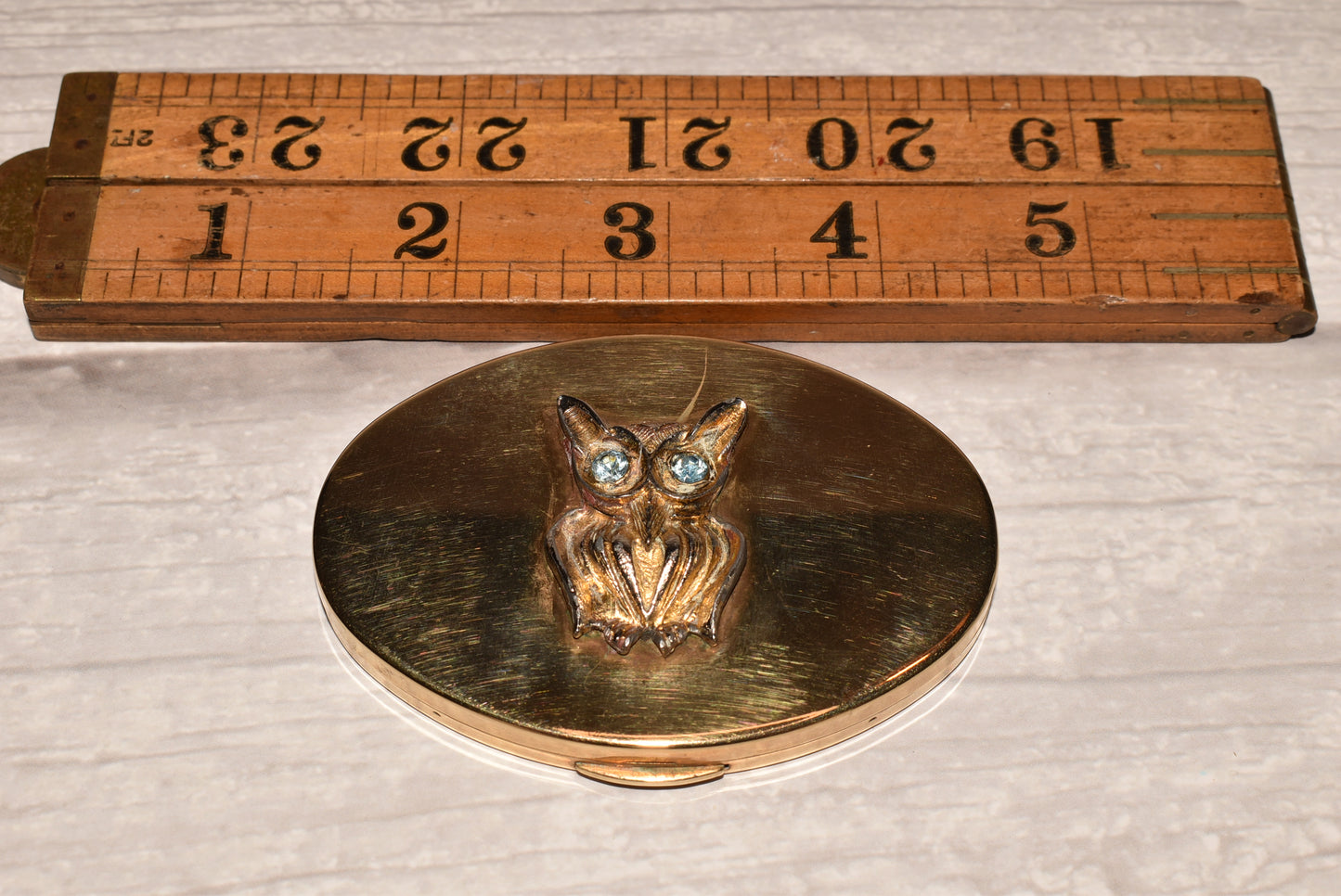 Antique Owl Compact - Gorgeous Mid Century Accessory Cute Owl with Sparkly Eyes