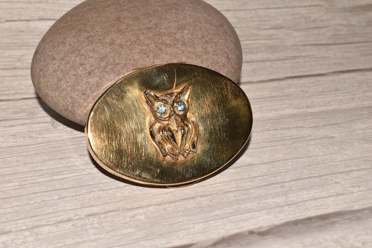 Antique Owl Compact - Gorgeous Mid Century Accessory Cute Owl with Sparkly Eyes