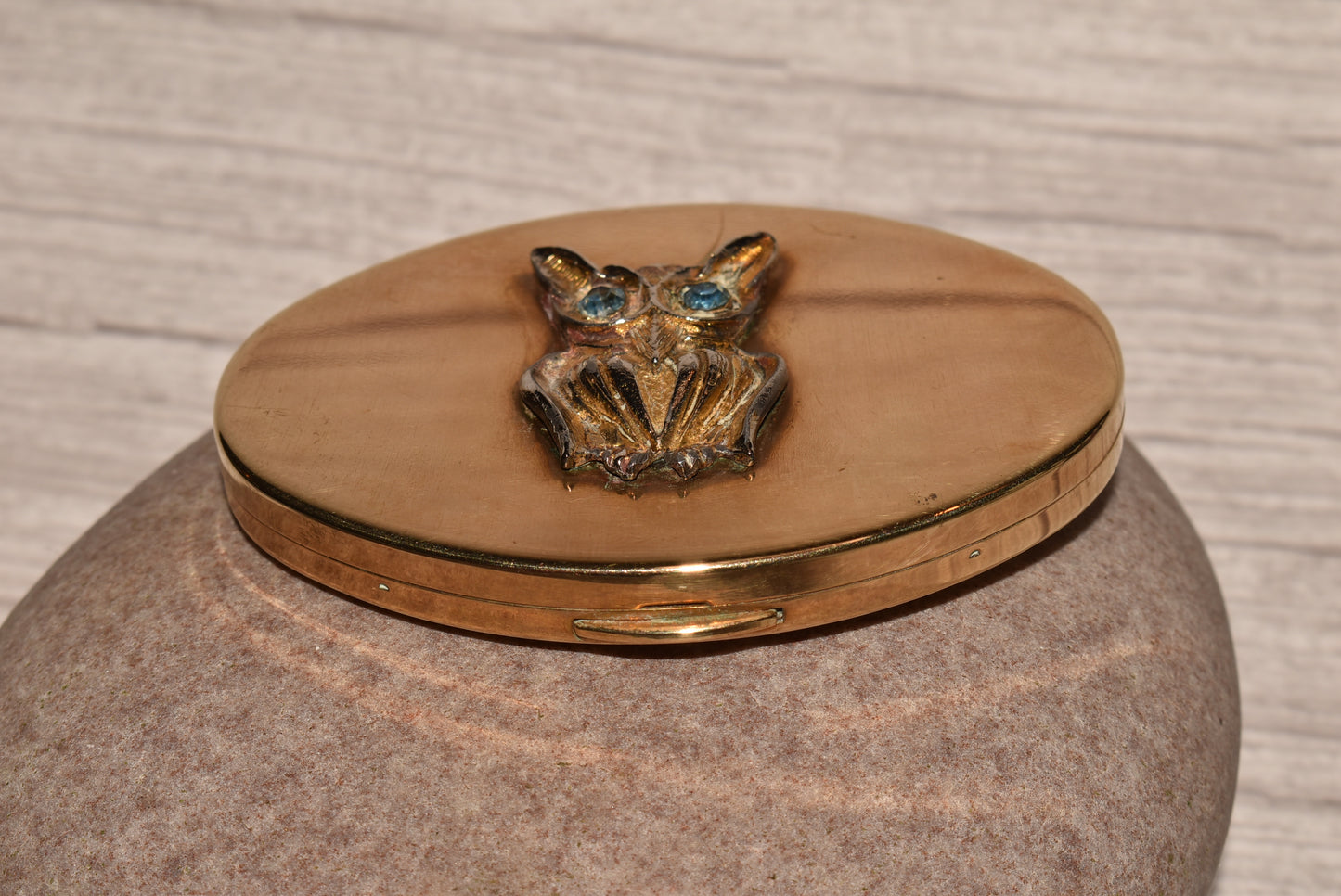 Antique Owl Compact - Gorgeous Mid Century Accessory Cute Owl with Sparkly Eyes