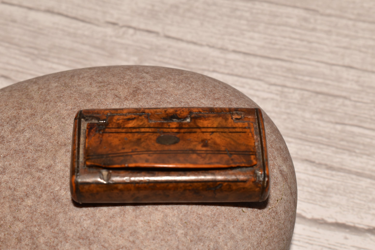 Antique Walnut Snuff Box - Gorgeous Georgian Pocket Box