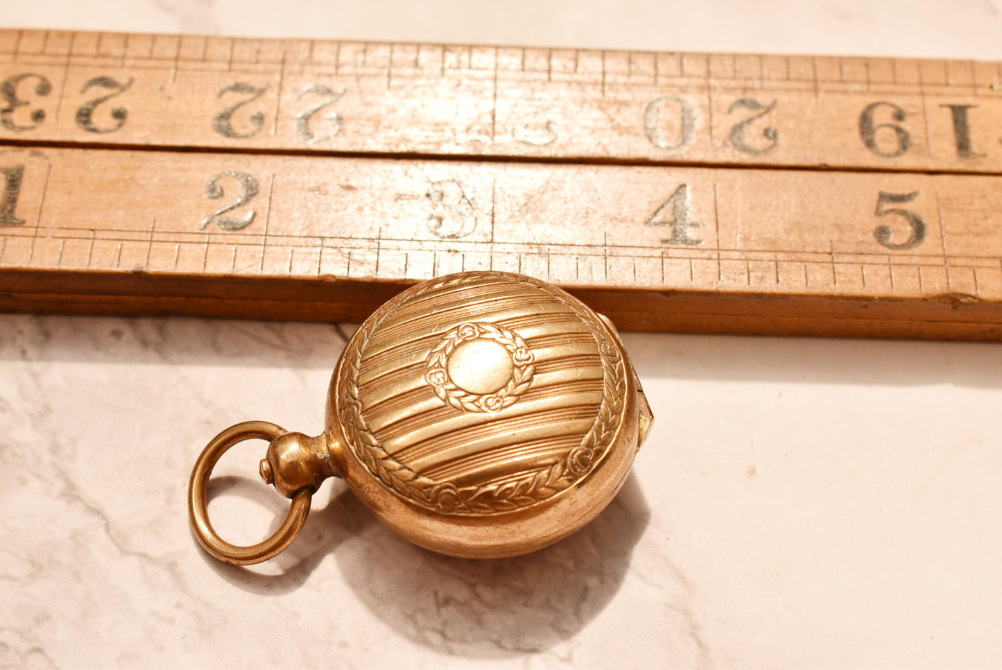 Victorian Sovereign Purse - Beautiful Antique Brass Pocket Watch Style Spring Loaded Coin Storage