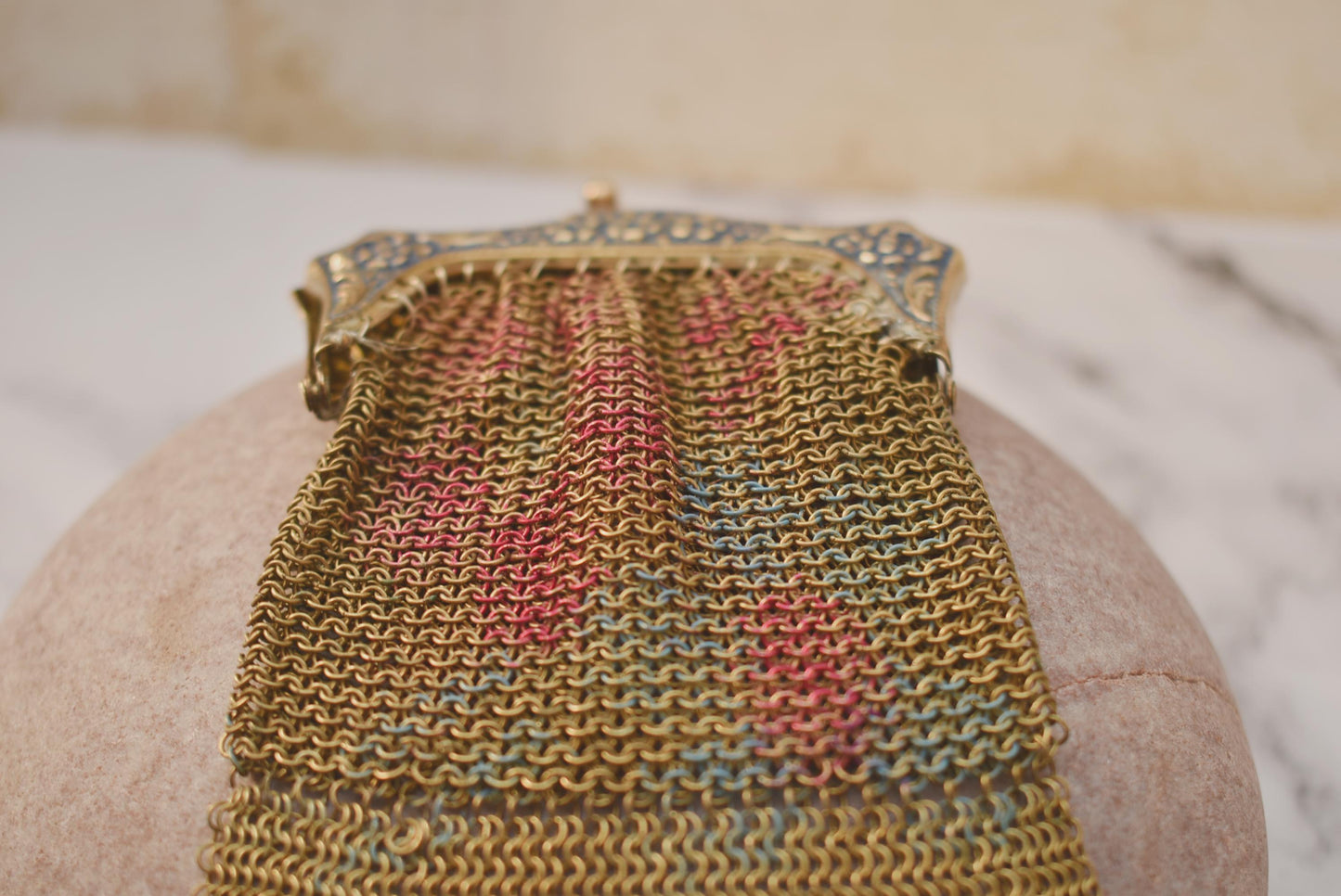 Antique Gilt Mesh Purse - Stunning Victoria Chain Mail Coin Purse with Pretty Pattern