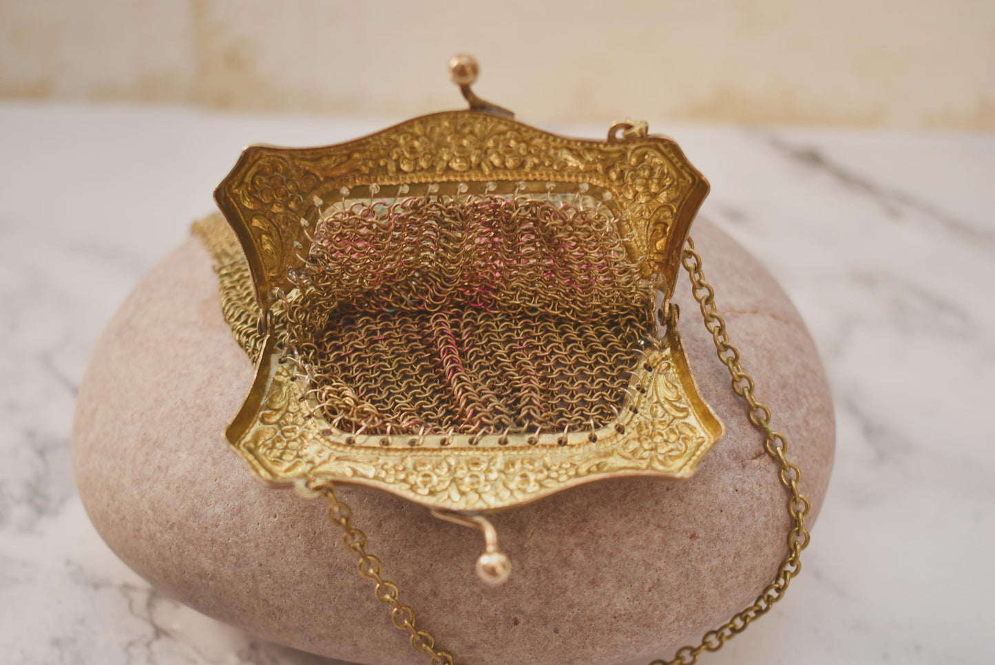 Antique Gilt Mesh Purse - Stunning Victoria Chain Mail Coin Purse with Pretty Pattern