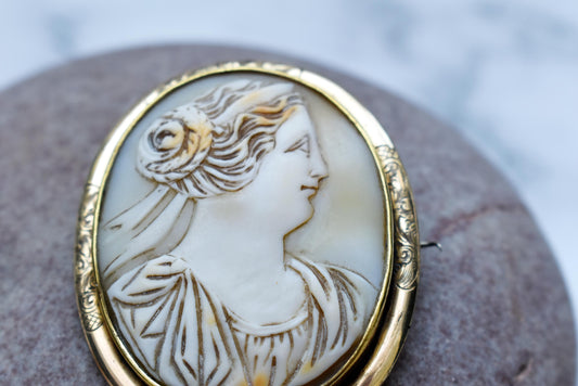 Gorgeous Victorian Cameo - Large Pinchbeck Brooch with Goddess Cameo and Etched Frame