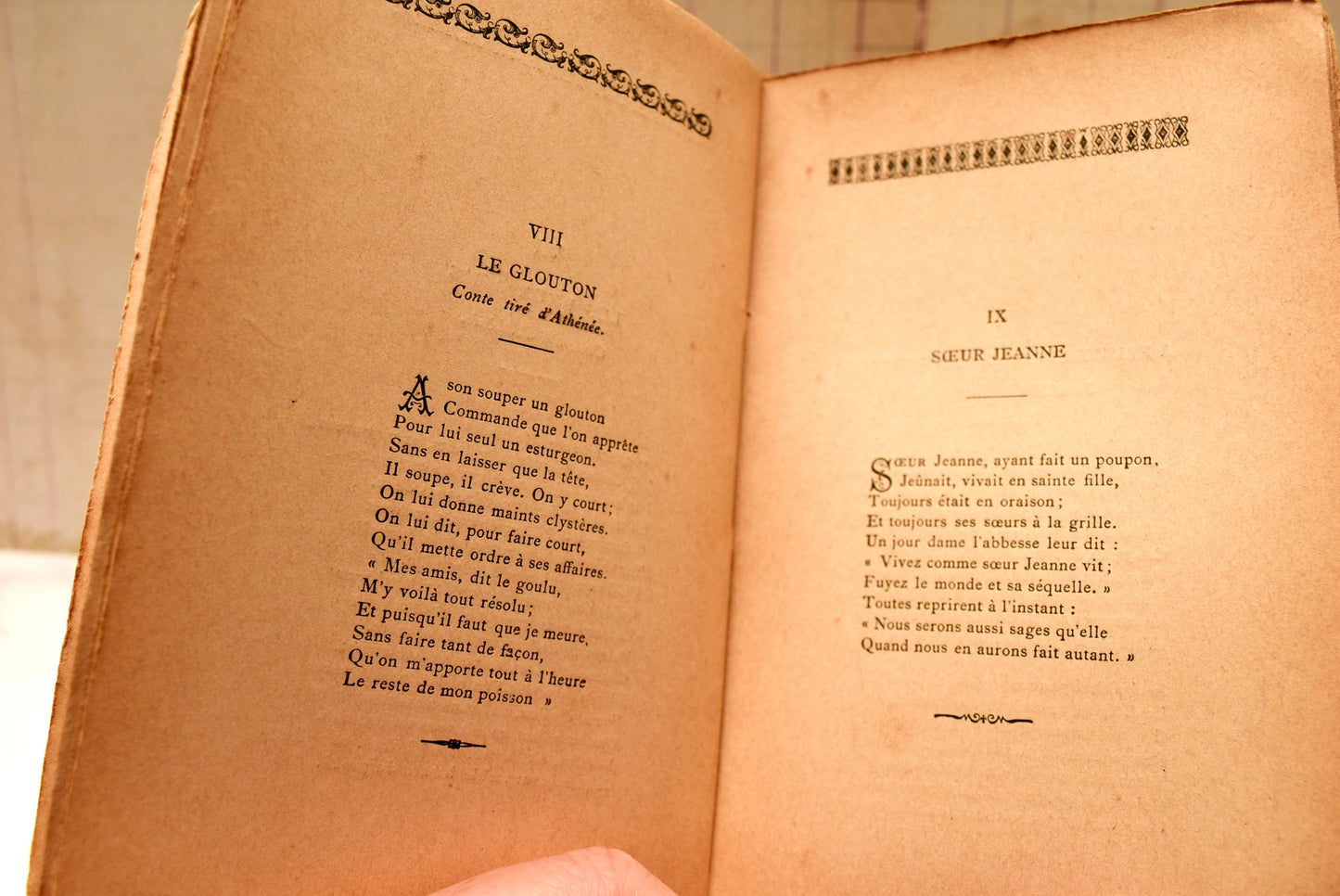 Contes et Nouvelles la Fontaine - Gorgeous Mid Victorian Saucy French Poetry from Petite Bibliothèque