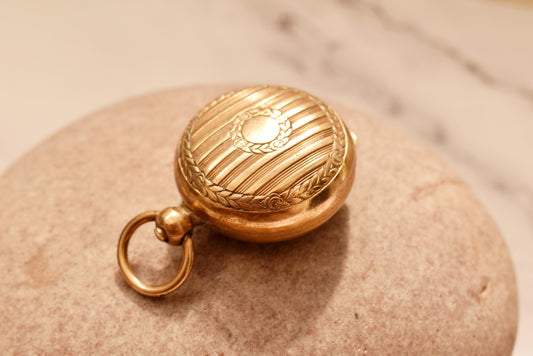 Victorian Sovereign Purse - Beautiful Antique Brass Pocket Watch Style Spring Loaded Coin Storage